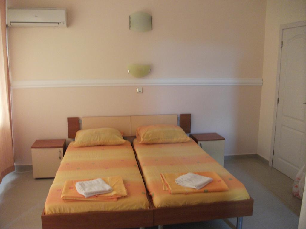 Guest House Paskal 阳光海滩 外观 照片